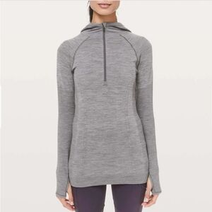 Lululemon 'Swiftly' wool half zip, size 4 / 6